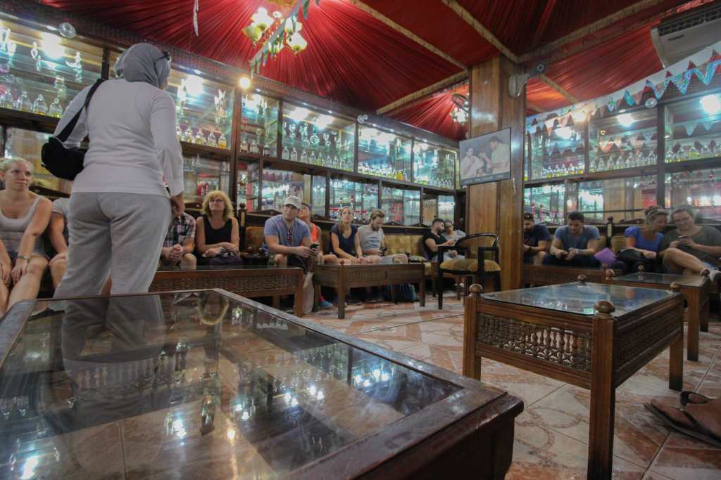Mangotrails/Ägypten/Laden/Tour, Mit dem Bus von Hurghada zu den Pyramiden