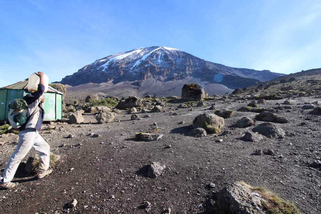 Mangotrails, Tansania, Kilimanjaro, Foto, Träger